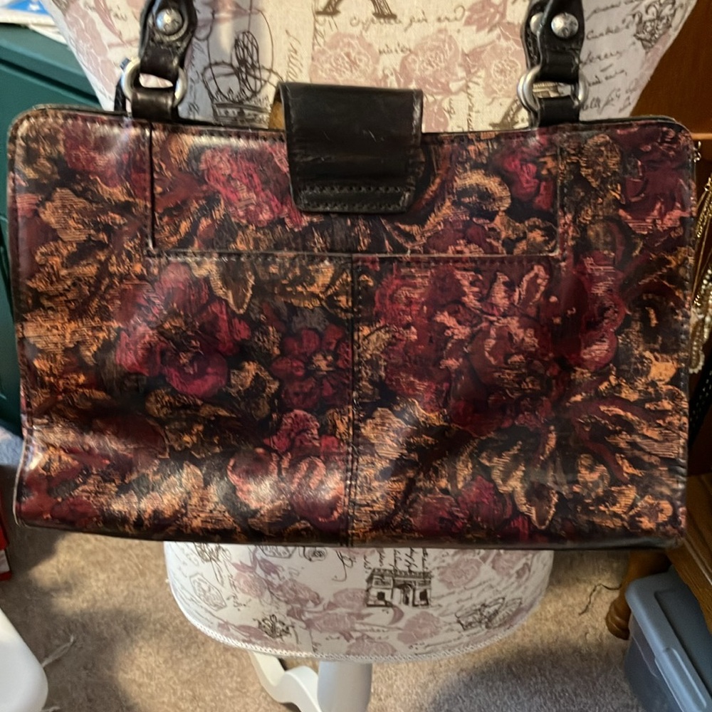 PATRICI NASH SHOULDER BAG. BLACK LEATHER WITH MARROON & LIGHT ORANGEISH FLOWERS - Picture 4 of 16
